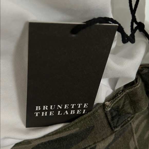 Brunette the Label Cotton Tee NWT - Picture 8 of 9